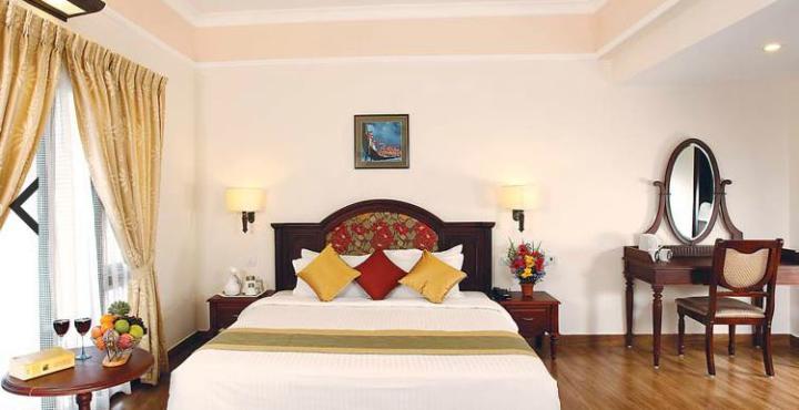 Grand Thekkady Hotell Kumily Exteriör bild