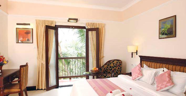 Grand Thekkady Hotell Kumily Exteriör bild