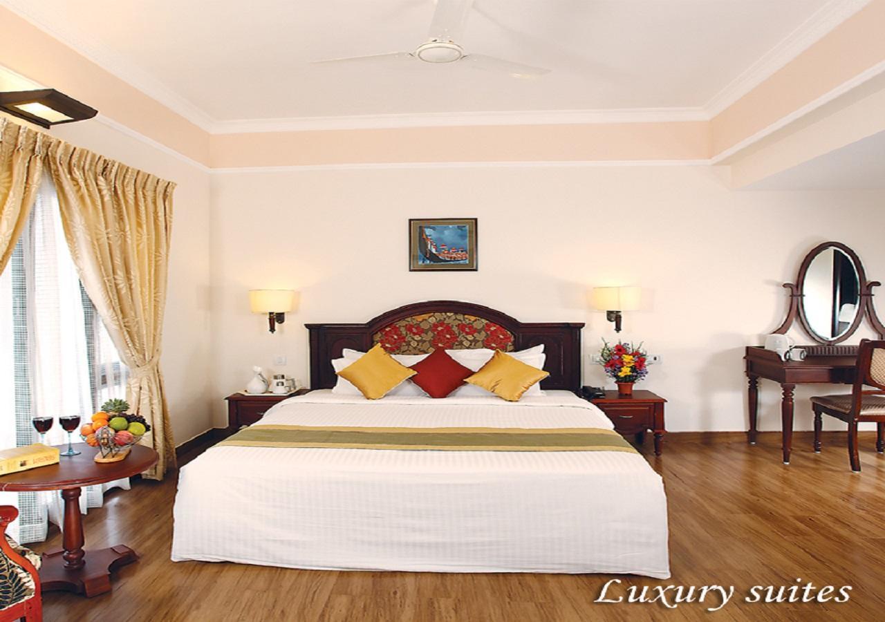 Grand Thekkady Hotell Kumily Exteriör bild